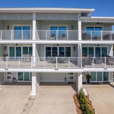 Hidden Gem, South of 30A w/ Private Beach Access