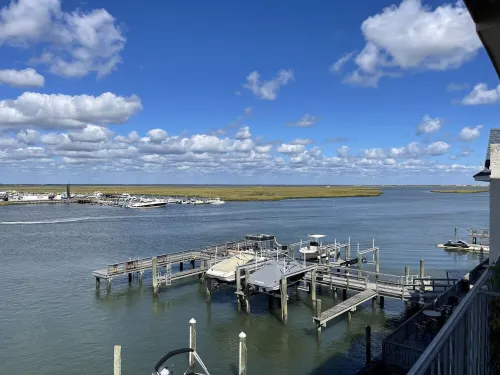 A pristine condo on the bay that comes with beautiful sunsets. Hotels in Stone Harbor