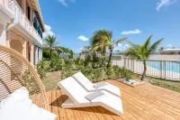 Six View - Beach Front Apartment