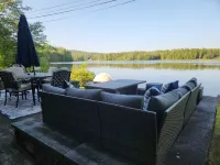 Spacious Pet Friendly Waterfront w/ Hot Tub & Yogo Studio-Sleeps 10! Hotels in Franklin County