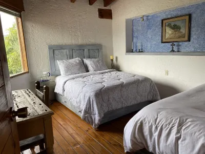 La Casita Bendita Hotels near Rancho El Reencuentro