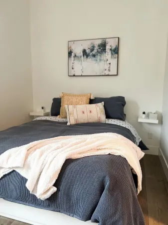 Adventure Awaits: Cozy 2-Bedroom Loft Steps from Ski Lifts and Toby Creek