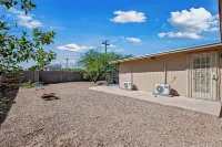 Spacious 4-bedroom house with AC and WiFi in fabulous Phoenix Hotel a North Mountain