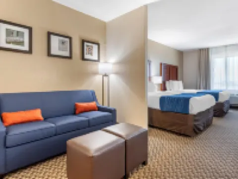 Comfort Inn & Suites Navasota Hotels in Grimes County