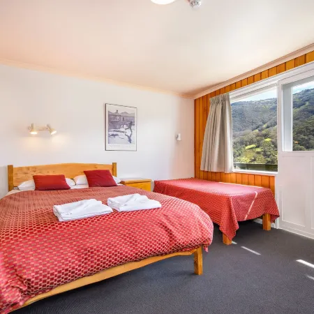 Kasees Apartments & Mountain Lodge