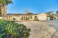 2 Mi to Beach: Home w/ Pool, Grill & More in Largo - Homestays