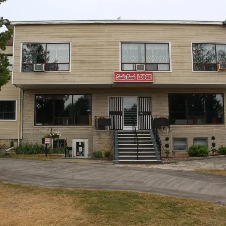 Sauble Beach Lodge