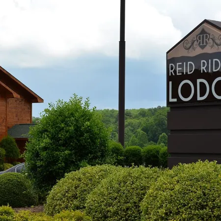 Reid Ridge Lodge