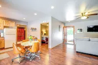 Murphysboro Retreat w/ Deck Near Kinkaid Lake!