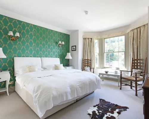 The Plough Inn Hotels in Dorking