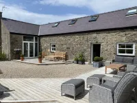 Farmhouse فنادق في Llannor