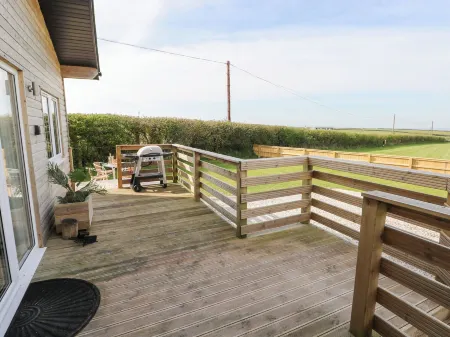 Heritage Retreat Отели рядом с достопримечательностью «Nash Point Lighthouse»