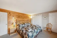 Echo 7 Building D - Retreat With Mountain Views 2 Bedroom Townhouse by The Summit at Gore Mountain