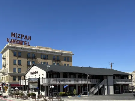 Jim Butler Inn & Suites