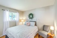 Waterfront Port Clinton Cottage: 5 Mi to Lake Erie - Homestays