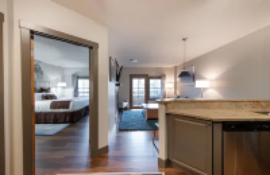 坡邊滑雪進出公寓 - 西風山旅館高級評級1214