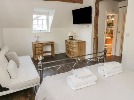 Lower Tundridge Cottage Отели в г. Авенбери