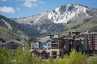 Amazing Mountain Views and Full Kitchen