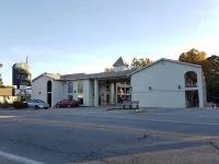 Swiss Village Inn Hotels in Cedar Township