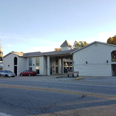 Swiss Village Inn