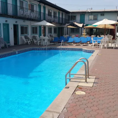 The Amethyst Beach Motel