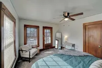 🍸🫒HUGE Luxurious 6BR+ Historic Gem by UNL Huskers: VRBO Lincoln NE - Pets OK