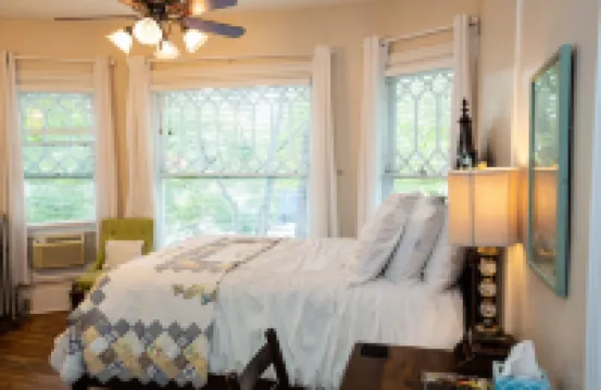 The Charleston Inn Hendersonville NC