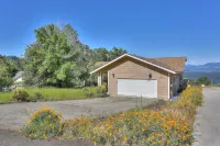 Amber Sunset 3 Bedroom Home by RedAwning