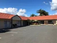 Pacific Coast Motor Lodge - ที่มีที่จอดรถ