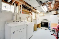 Pet-Friendly Minneapolis Apt Near Shops and Dining! - Apartemen
