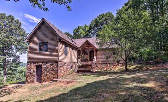Serene Apt Along James River w/ BBQ & Gazebo!