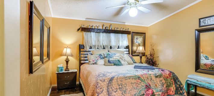 College Station Getaway w/ Hot Tub & Courtyard! Hotels in Brazos County