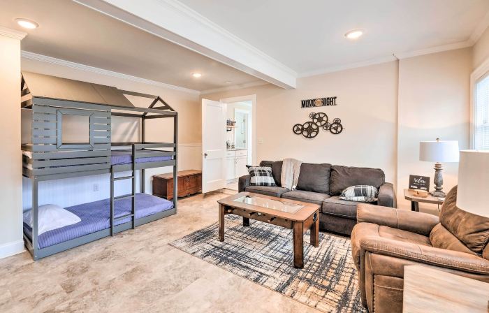 New Bern Retreat w/ Fire Pit ~ 1 Mi to Dtwn!