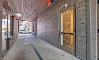 Downtown Traverse City Condo 32 Mi to Ski Slopes!