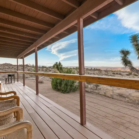 High View Haven - Hot Tub, Fire Pit & BBQ in Joshua Tree! 4 Bedroom Home by RedAwning