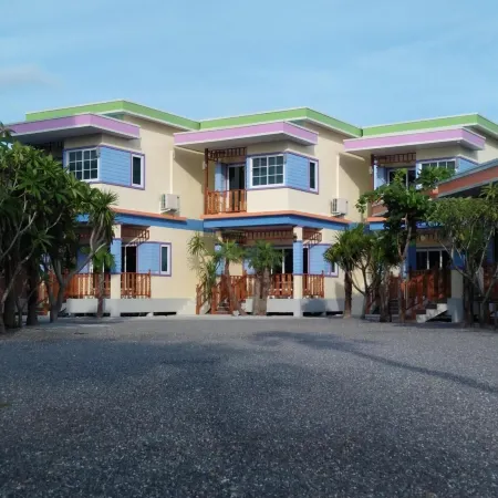 Sansook Resort Отели рядом с достопримечательностью «Кох Ном Сао»