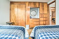 Houghton Lake Cottage w/ New Private Deck! - Wifi