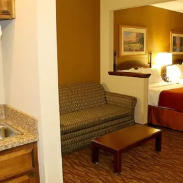 Auburn Place Hotel & Suites Paducah