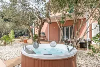 Villa Giovanna Con Piscina by Wonderful Italy