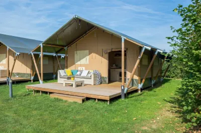 Camping la Tuque Hotels in Duravel