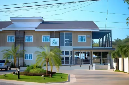 Twin Tides Panglao