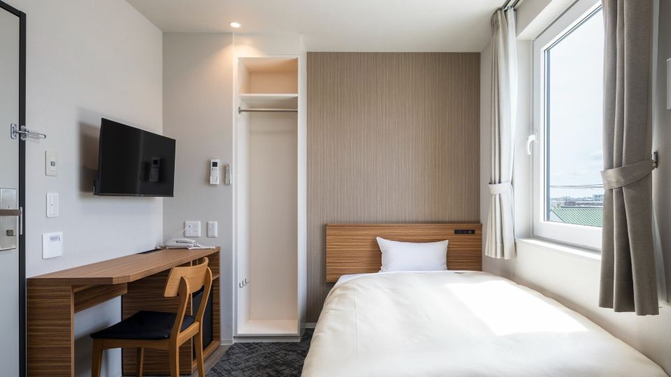 Hotel Crownhills Goi