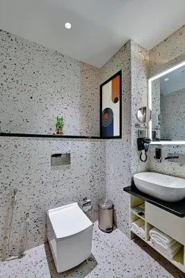 Quality Inn City Centre Varanasi Photos