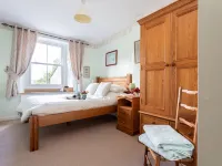 Garden Cottage Hotels near The Listening Gallery