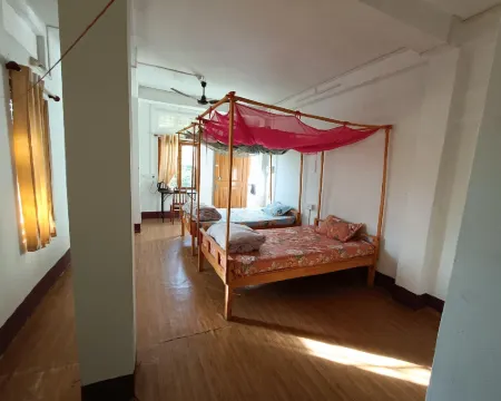 Manipur House Hotels in Imphal