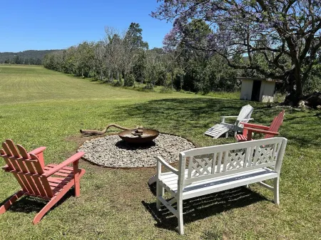 4 Bedroom Farm Cottage on Bellingen River