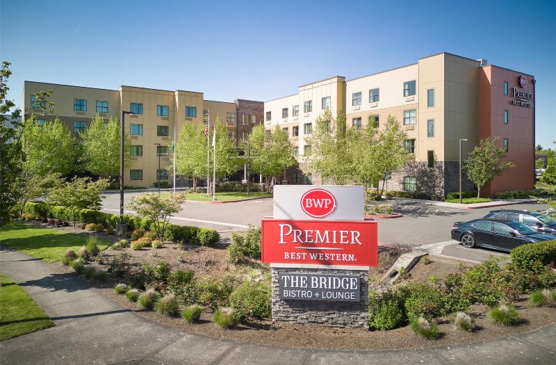 Best Western Premier Hotel at Fishers Landing
