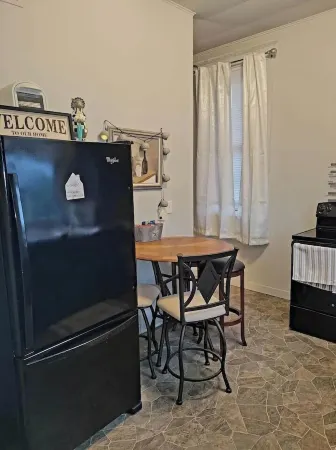 Charming 2 bedroom apartment in the town of Emporium, PA.