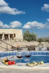 MDC Cave Hotel - piscina