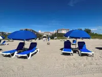 Palm Beach Shores Resort and Vacation Villas - de playa